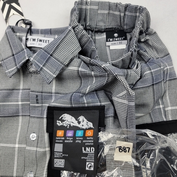 NWT heavy plaid cargo utility outfit with convertable jogger pants - Picture 10 of 10